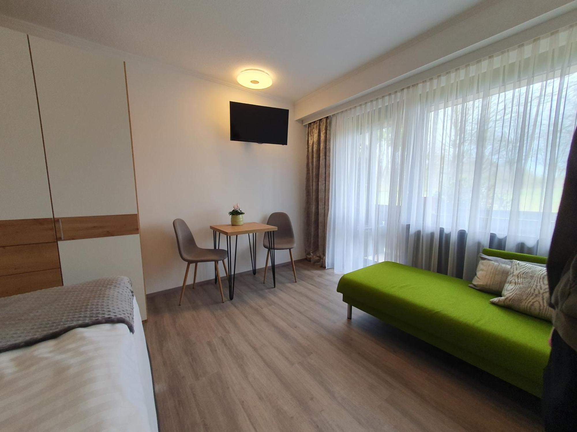 Appartment Haus Muenchen บัด กรีสบาค ภายนอก รูปภาพ