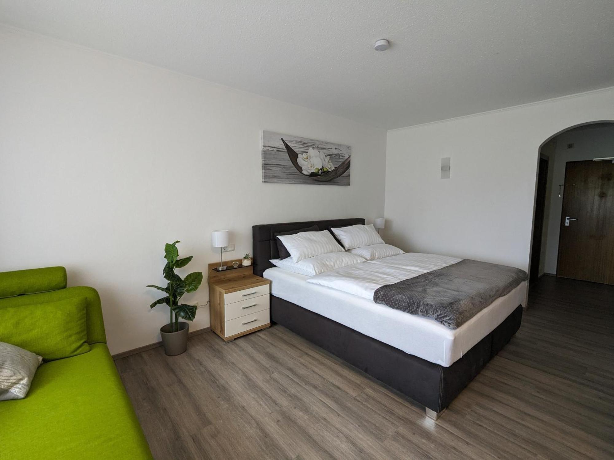 Appartment Haus Muenchen บัด กรีสบาค ภายนอก รูปภาพ