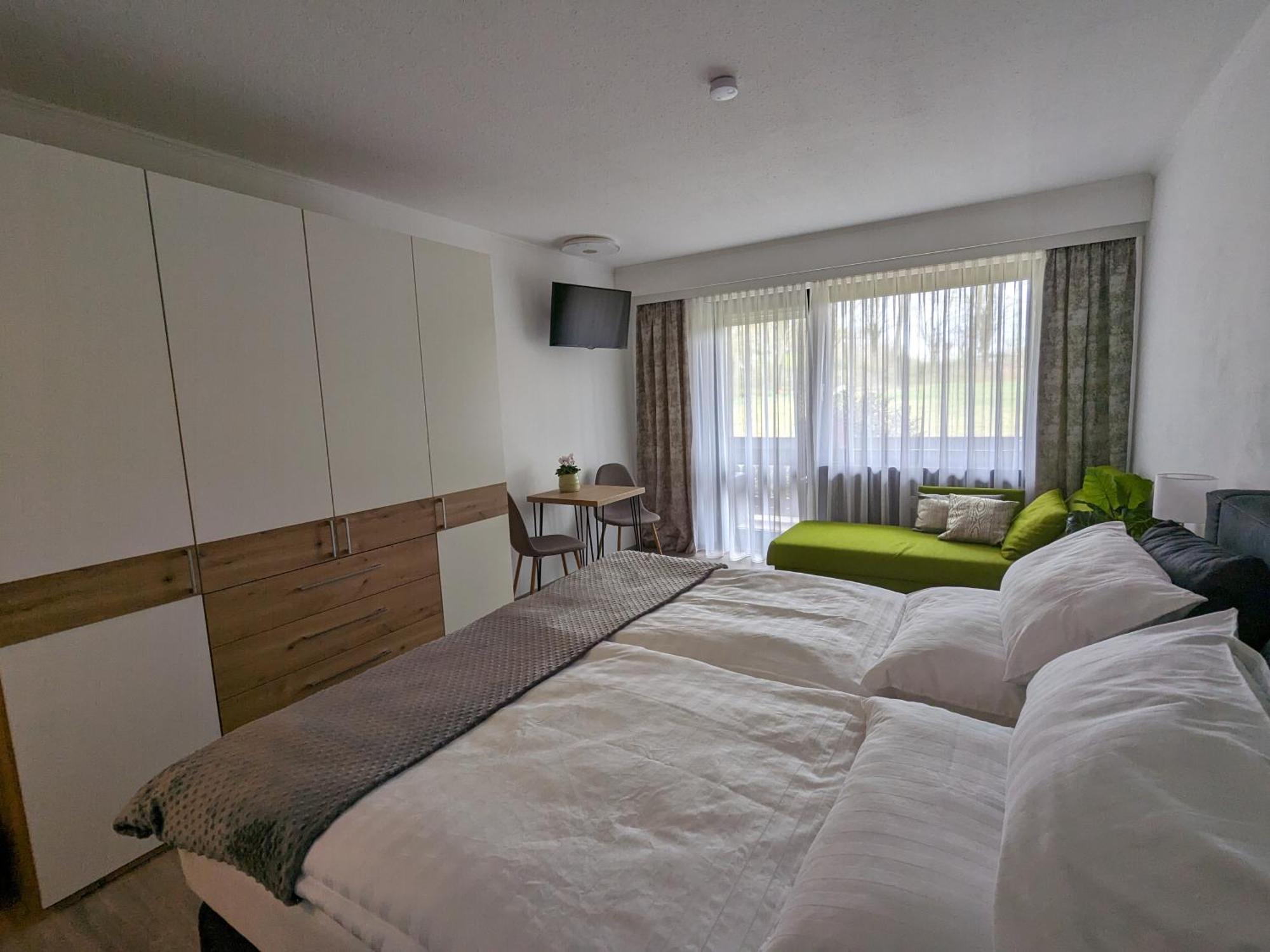 Appartment Haus Muenchen บัด กรีสบาค ภายนอก รูปภาพ
