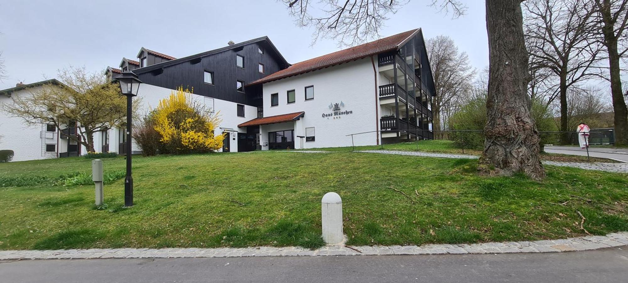 Appartment Haus Muenchen บัด กรีสบาค ภายนอก รูปภาพ